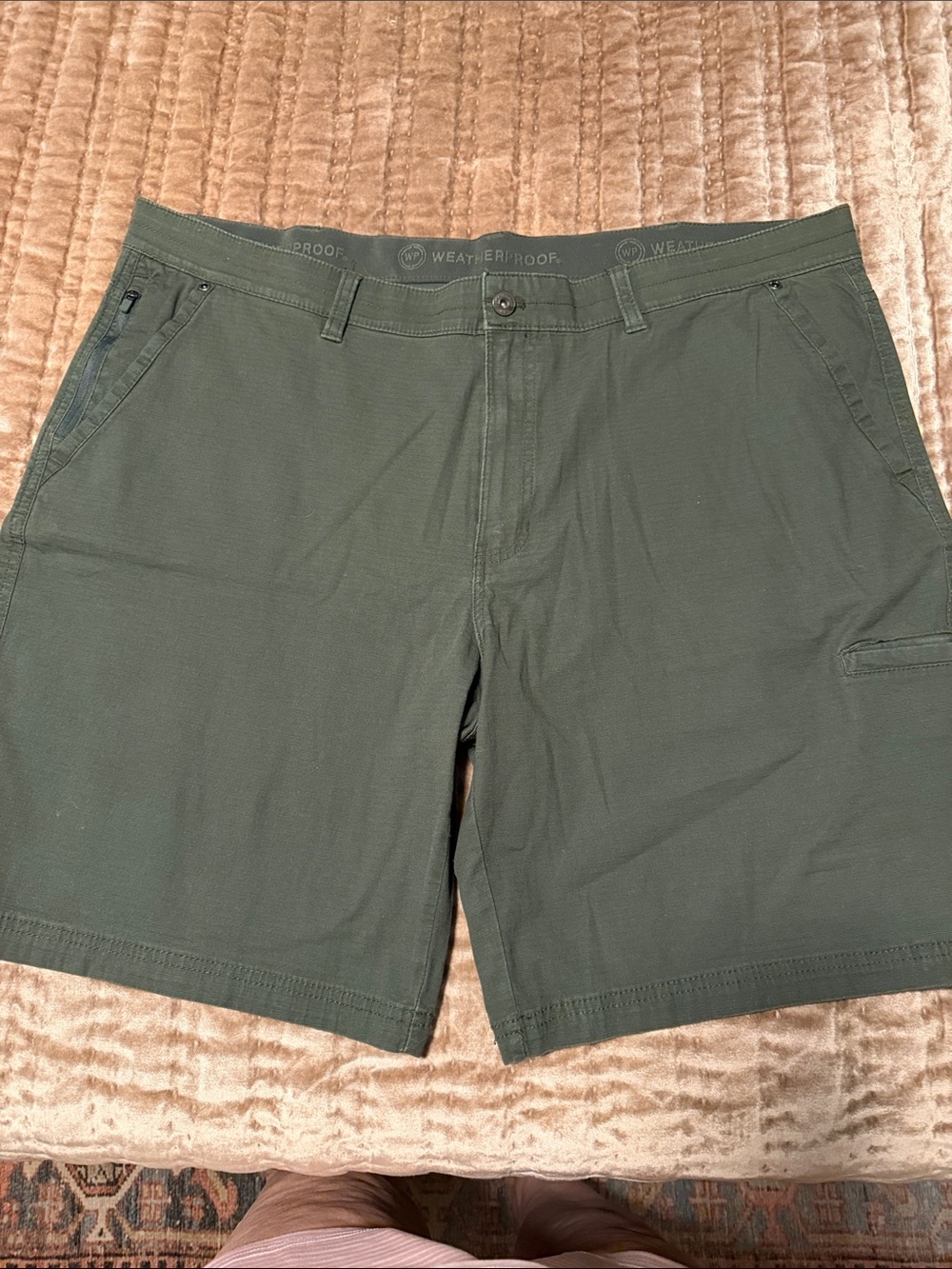 Weatherproof Men’s Olive Green Hybrid Shorts